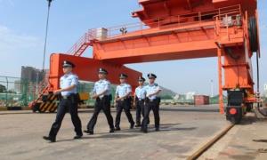 贴心服务助力港城崛起