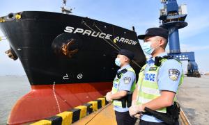 高温“烤”验下的坚守