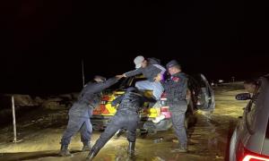 突发泥石流 拉藏移民管理警察紧急救援