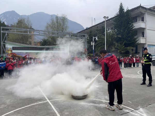 护校安园丨织密防护网 护航开学季 (7).jpg 护校安园丨织密防护网 护航开学季 (7).jpg