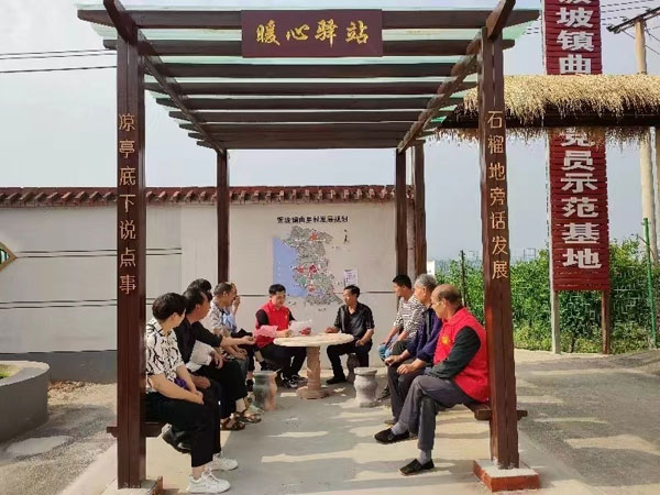 liang1.jpg