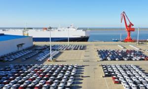 连云港出入境边防检查站助力口岸年度车辆出口突破20万辆