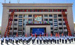 日喀则党建协作区首届民警职工警体运动会圆满落幕