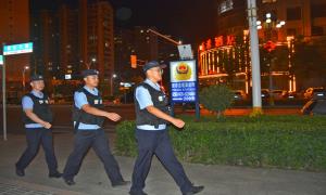 新市边境派出所推动“夏季行动”纵深开展