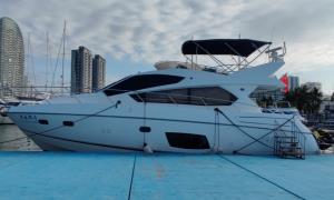 三亚出入境边防检查站高效办检助力香港籍游艇快速通关