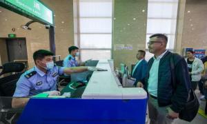 二连出入境边防检查站保障“二洽会”旅客高效顺畅通关