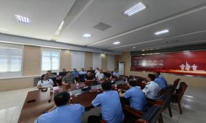 老兵回警营共叙戍边情