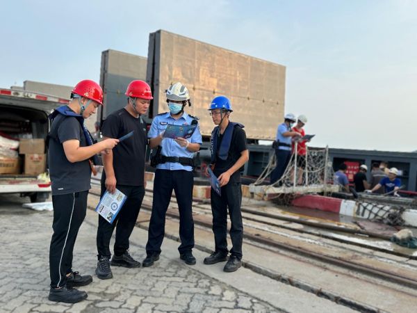 图片5.jpg 图片5.jpg