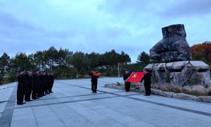 缅怀英烈功绩传承红色基因