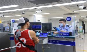 罗湖出入境边防检查站多措并举为亚运会提供高效便利通关服务