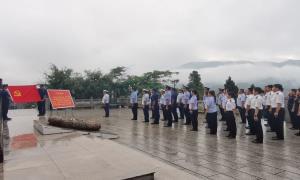 畹町出入境边防检查站执勤队联合驻地职能部门开展主题党日活动