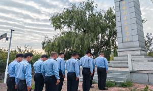 南坪边境派出所组织开展烈士纪念日活动