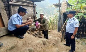 洛本卓边境派出所四项措施做好边境管控工作