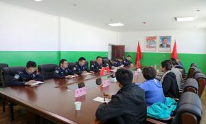 中国社会科学院一行到里孜出入境边防检查站开展调研