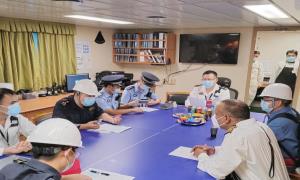 一次登临，联合查验！洋浦出入境边防检查站助力通关“零等待”