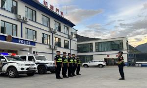 让民族团结之花在“醉”美江南永远绽放