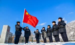 踏雪巡边迎新年