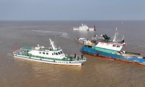 海陆空联动搜捕！“雄镇蓝盾”联盟开展海上反走私执法演练