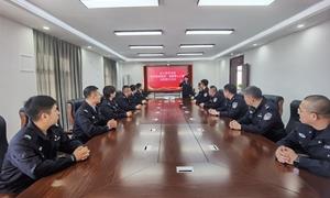 吉林出入境边防检查总站轮训大队多种形式庆祝第四个“中国人民警察节”