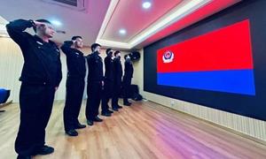 硕龙出入境边防检查站开展“唱警歌 迎警察节”活动