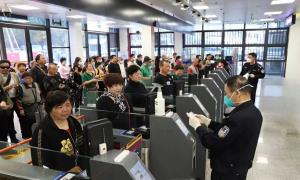 478万游客2023年打卡中英街