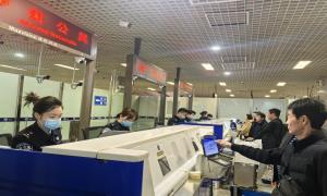 免签新政试行，延吉边检站保障首批入境旅客顺利通关
