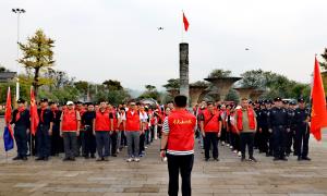 桂林边检站开展“纪念红军长征出发九十周年 重走长征路”主题活动