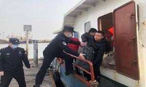 唐山出入境边防检查站开通绿色通道助力船员家属返校