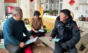 广坪边境检查站开展入户走访法律法规宣传工作