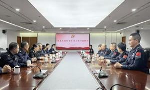 皇岗边检站执勤十三队携手海关共建平安福田口岸