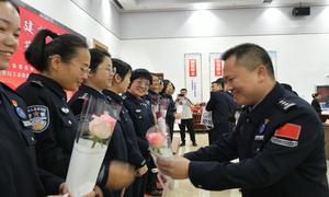 北海机场出入境边防检查站参加北海市总工会庆“三八”妇女节才艺竞赛活动