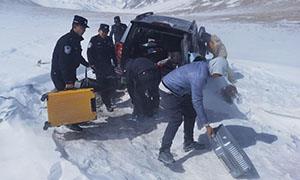 游客误入无人区被困 移民管理警察紧急救援