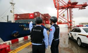 宁波边检站“五一”节日期间护航保畅通