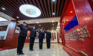绥芬河边检女民警：以奋斗姿态擦亮青春底色
