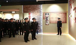 葫芦岛边检站同党建共建单位联合开展缅怀先烈活动