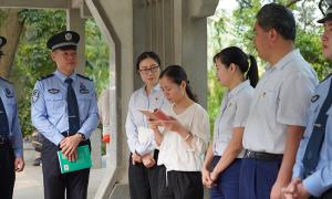 梧州出入境边防检查站开展读书交流活动