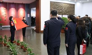 新市边境派出所联合社区开展主题党日活动