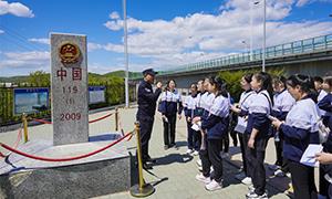在“三疆国门”铸牢民族团结