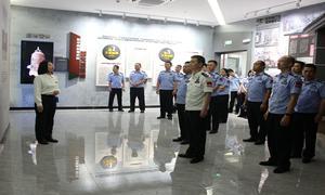汕尾边检站组织前往禁毒教育基地开展参观见学