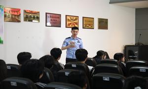 锦州出入境边防检查站开展“美好生活 民法典相伴”普法宣传进校园活动