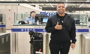 皇岗边检站多措保障文博会参展外国客商出入境便捷顺畅