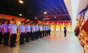葫芦岛出入境边防检查站组织参观市反腐倡廉纪念馆