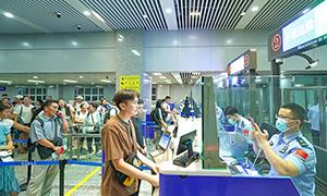 张家界出入境边防检查站高效助力“乌兰巴托－张家界”客运航线首航