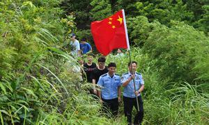 警校大学生暑期沉浸式体验边境巡逻