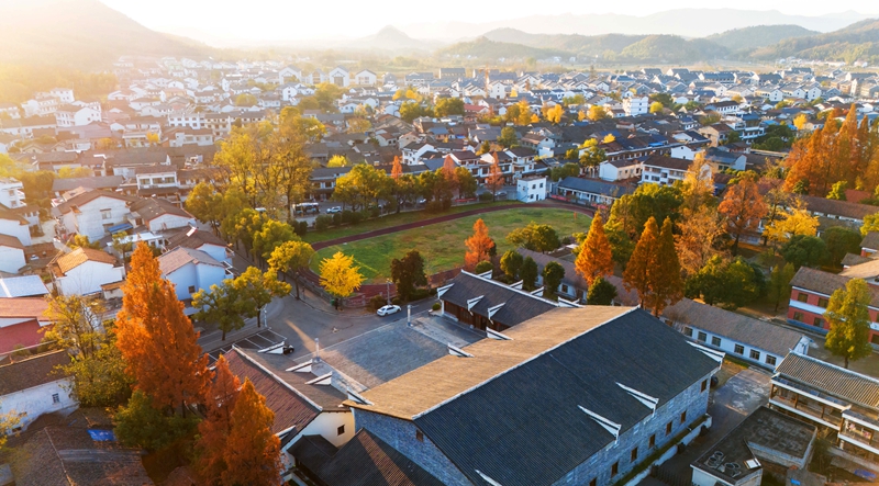 羊楼洞古村全景（黄永勋摄）.jpg