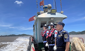宁波边检站联合象山海事处开展联合查缉行动