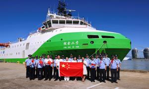 擎旗奋进向海图强 联学共建喜迎国庆
