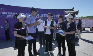 圈河边检站筑牢旅客网络安全防线