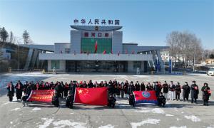 警地联合开展“强国行 走边疆”主题党日活动