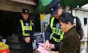 普法、慰问激励忠诚担当护边疆